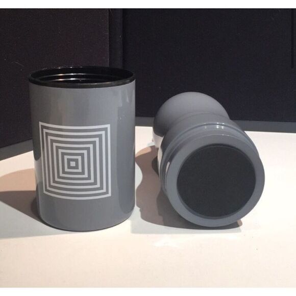 Bundle Sale 3 for $15 | LuLaRoe 20 ounce bottle - Picture 4 of 8